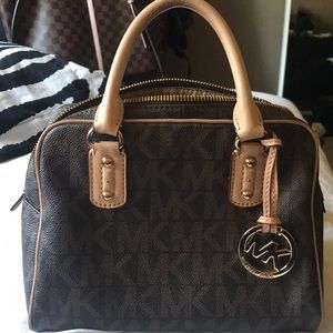 Micheal Kors Handbag
